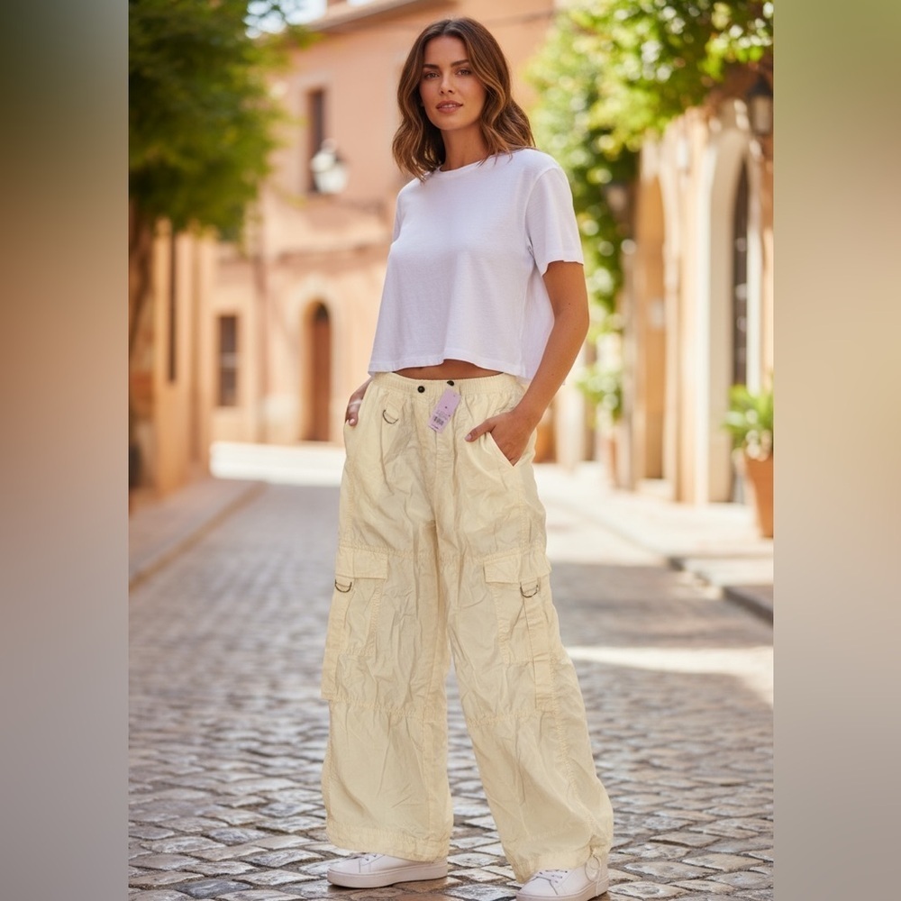 Wild Fable Off White Cream Cargo Pants Women's Medium NWT - Picture 2 of 10